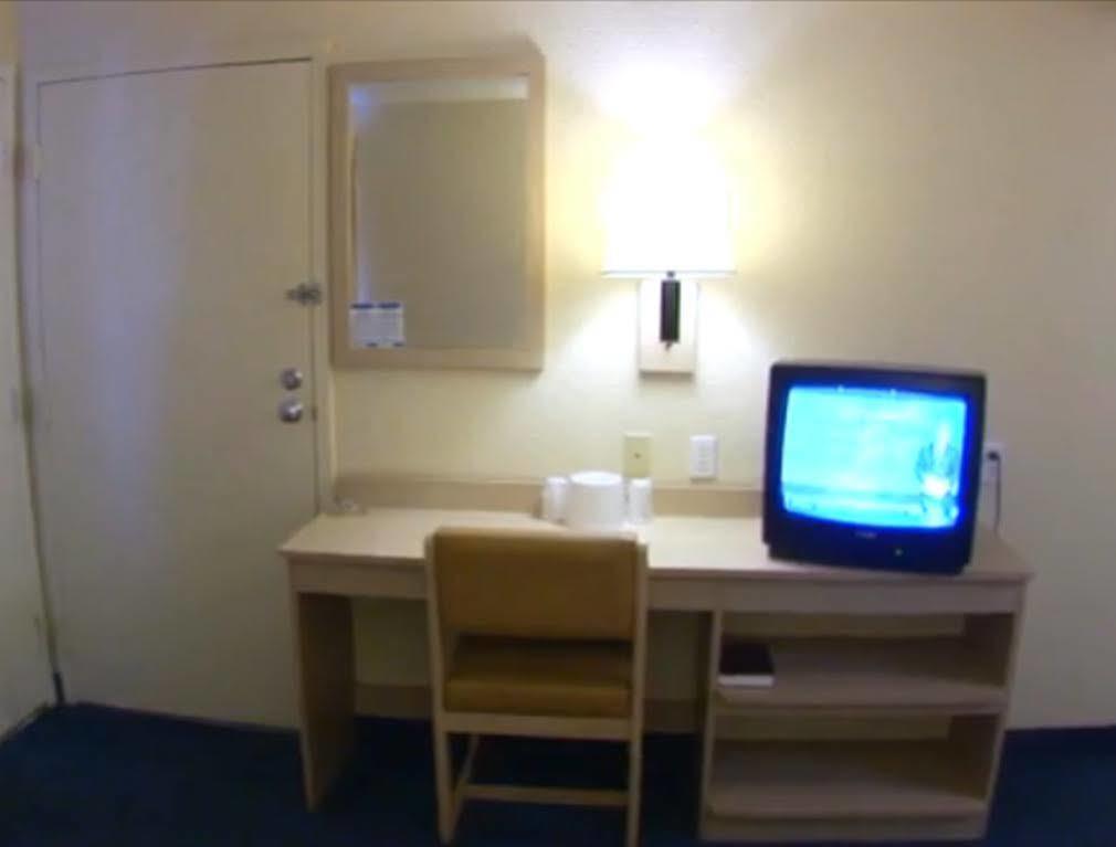 Motel 6-Bakersfield, Ca - Airport Экстерьер фото