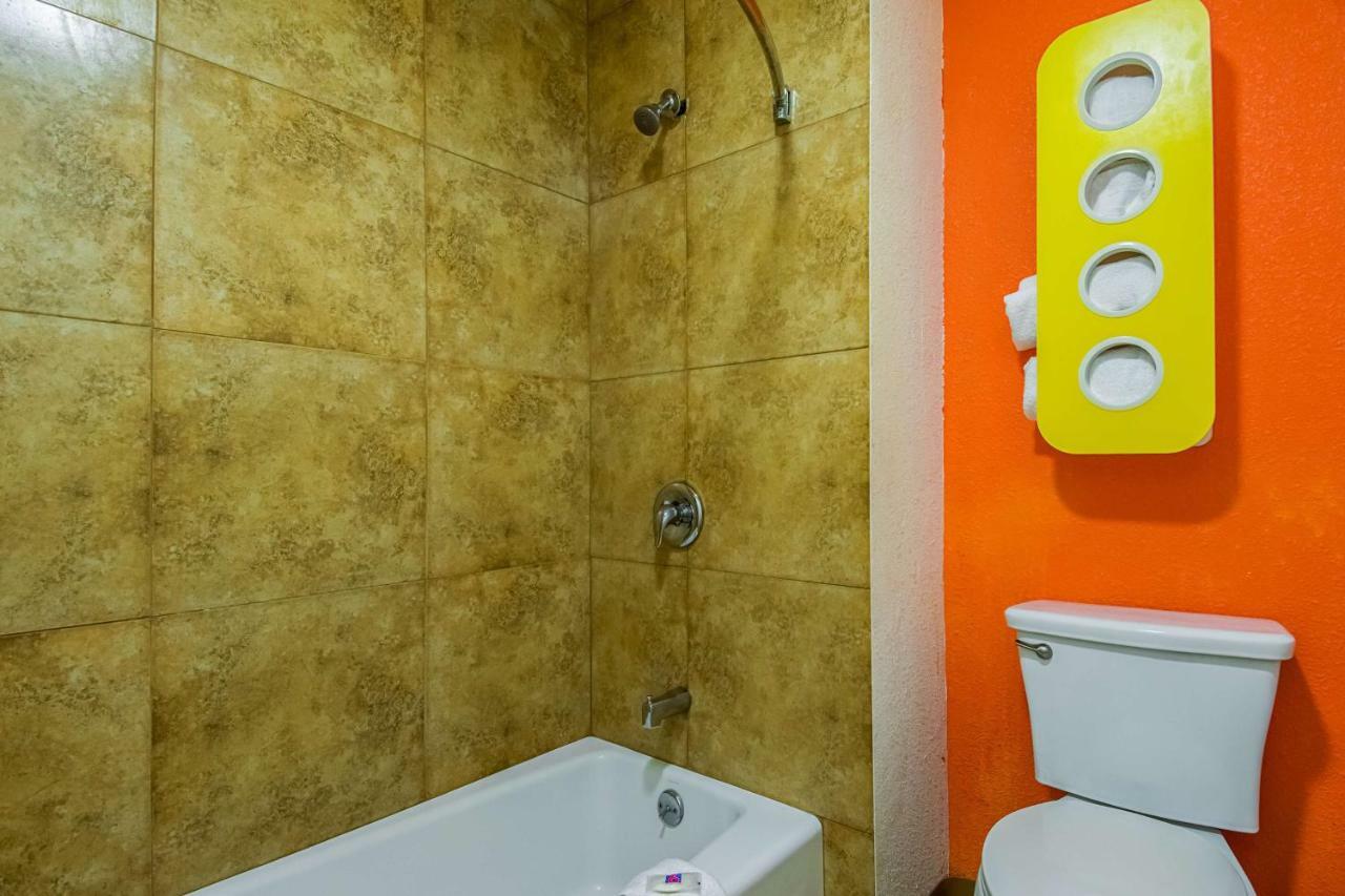 Motel 6-Bakersfield, Ca - Airport Экстерьер фото